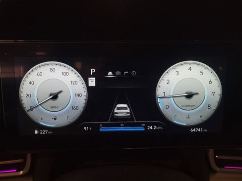 Used 2024 Hyundai Elantra Limited FWD image 23