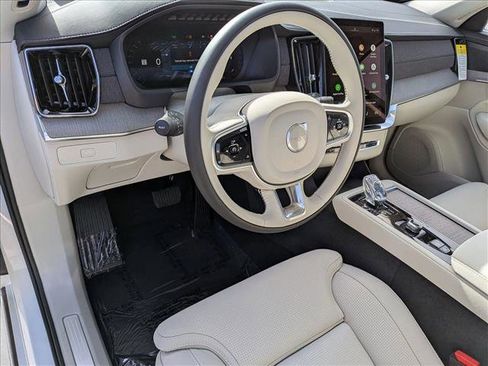 New 2026 Volvo XC90 B6 Ultra w/ Protection Package image 3