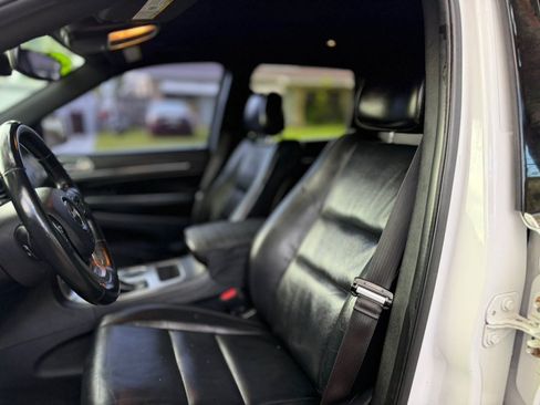 Used 2018 Jeep Grand Cherokee Limited RWD image 13