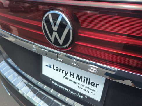 New 2026 Volkswagen Atlas SE image 22