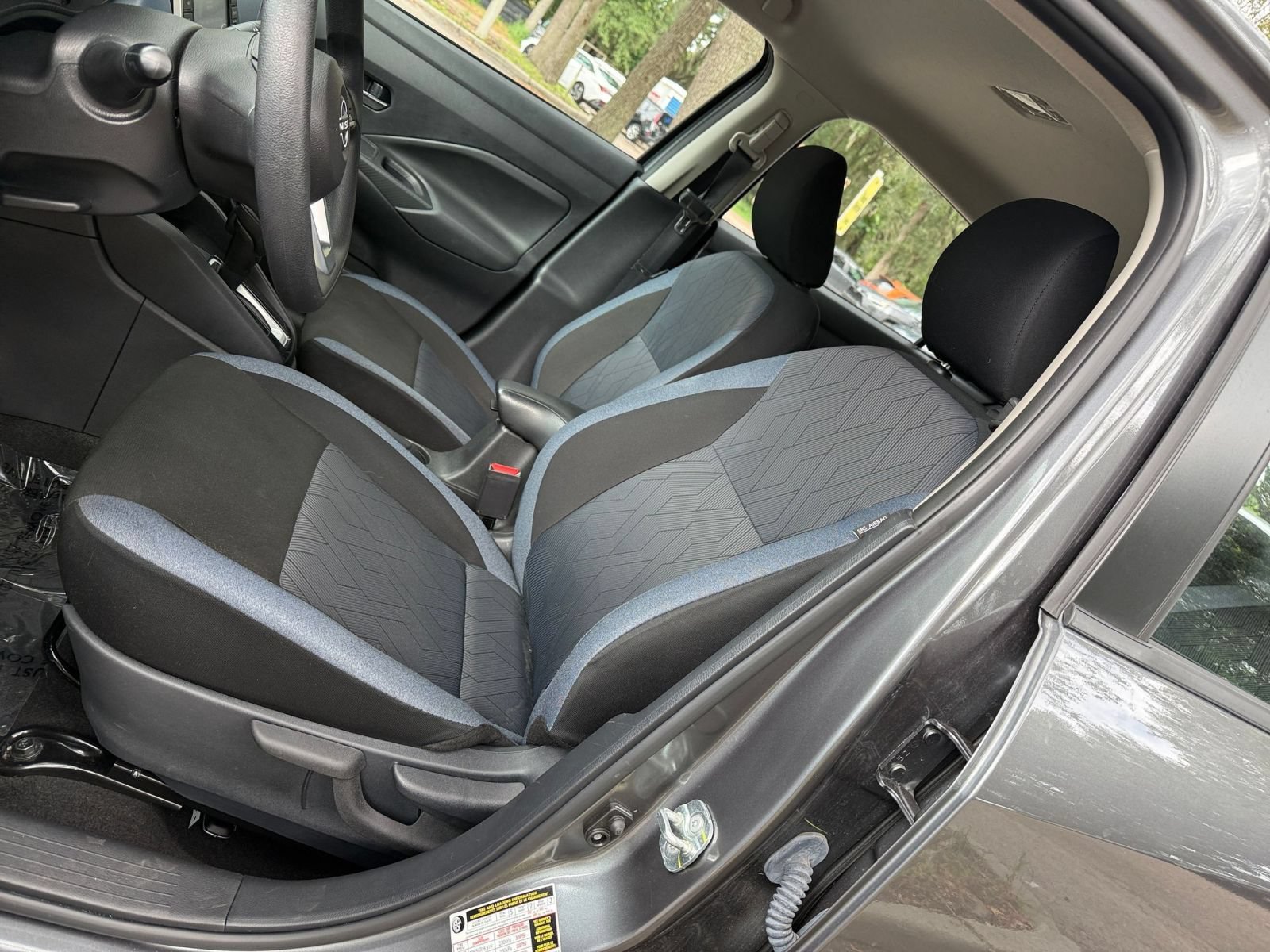 Used 2025 Nissan Versa SV FWD image 24