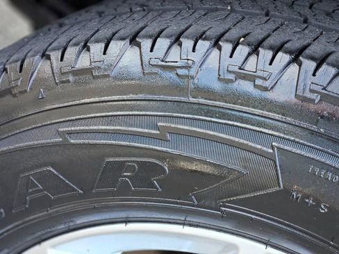 Used 2022 Chevrolet Colorado LT w/ Fleet Safety Package image 11