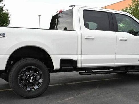 Used 2023 Ford F350 Lariat w/ Lariat Ultimate Package AWD/4WD image 12