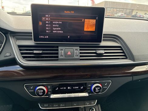 Used 2018 Audi Q5 2.0T Premium Plus w/ Premium Plus Package image 14