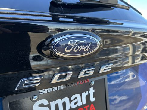 Used 2022 Ford Edge SEL image 7