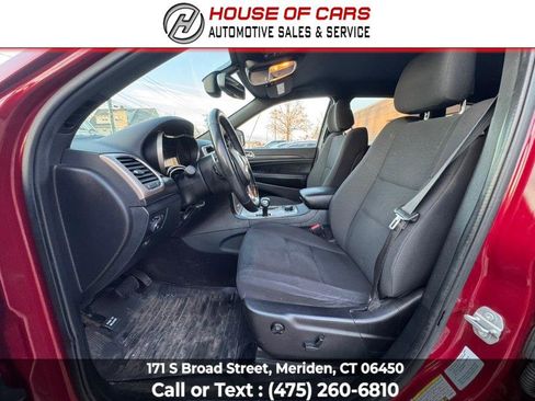Used 2015 Jeep Grand Cherokee Laredo w/ Quick Order Package 23E AWD/4WD image 14