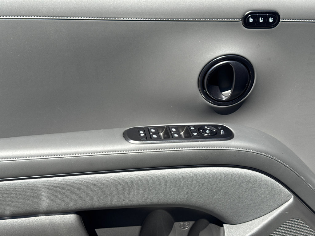 Used 2027 Hyundai Palisade Calligraphy FWD image 12