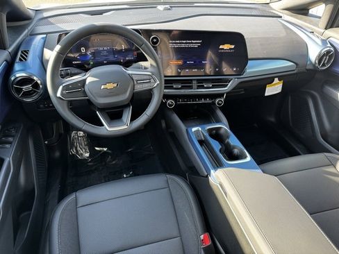 New 2026 Chevrolet Equinox EV LT image 8