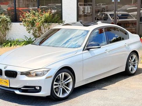 Used 2013 BMW 328i Sedan RWD image 2