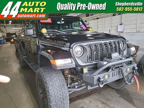Used 2022 Jeep Gladiator Overland w/ Popular Equipment Package AWD/4WD image 1