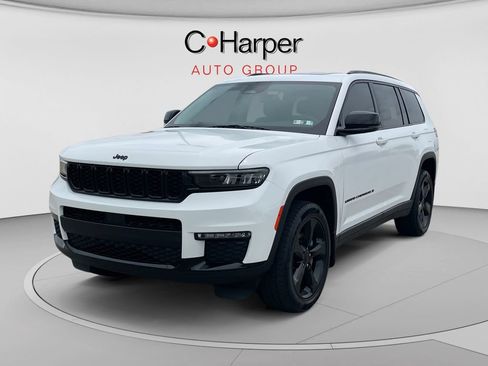 Used 2023 Jeep Grand Cherokee L Limited w/ Black Appearance Package AWD/4WD image 7