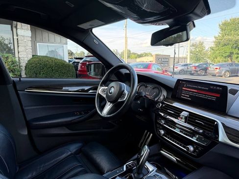 Used 2019 BMW 530e w/ M Sport Package RWD image 22