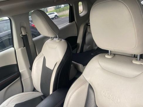 Used 2019 Jeep Compass Limited FWD image 13