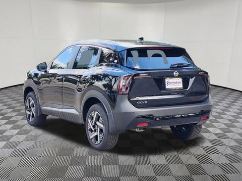 New 2026 Nissan Kicks SV image 4