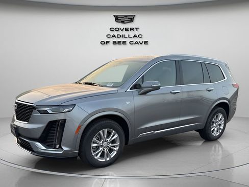 New 2025 Cadillac XT6 Luxury image 5