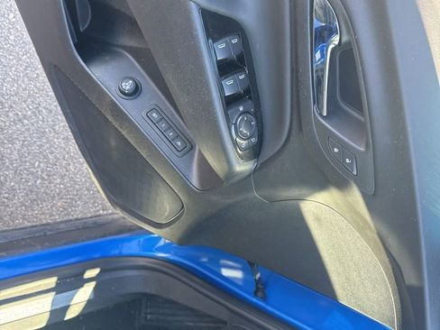 Used 2024 Chevrolet Equinox Premier image 19