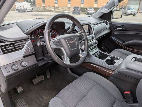 Used 2015 GMC Yukon SLE image 13