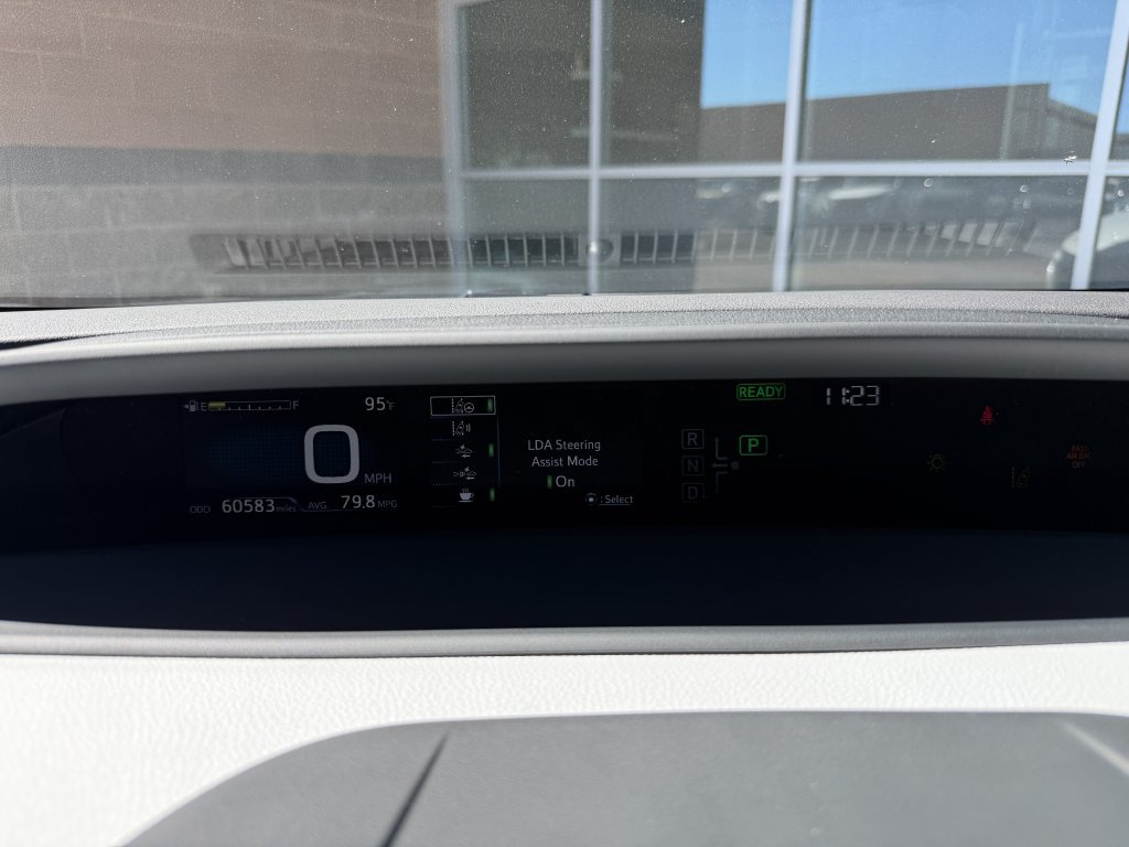 Used 2020 Toyota Prius Prime XLE FWD image 22