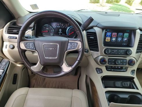 Used 2020 GMC Yukon Denali w/ Open Road Package AWD/4WD image 11
