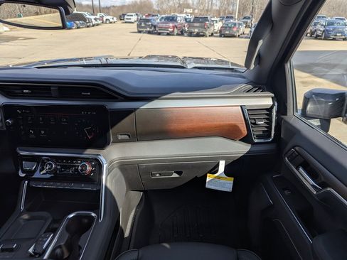 New 2026 GMC Sierra 2500 Denali image 4