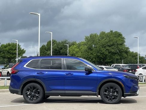 Used 2023 Honda CR-V Sport Touring image 3