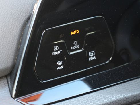 Used 2022 Volkswagen GTI Autobahn image 17