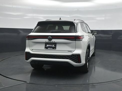 New 2026 Volkswagen Tiguan SE R-Line AWD/4WD image 6