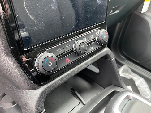 New 2025 Ford Ranger XLT w/ Equipment Group 301A High image 16