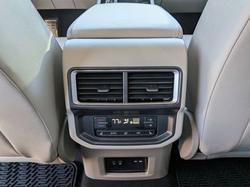 New 2026 Volkswagen Atlas SEL Premium R-Line AWD/4WD image 16