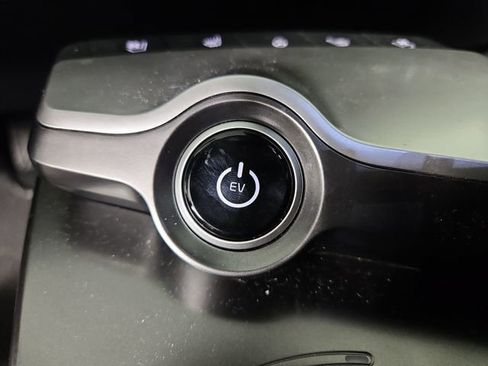 Certified 2022 Kia EV6 Wind w/ Wind Technology Package image 27