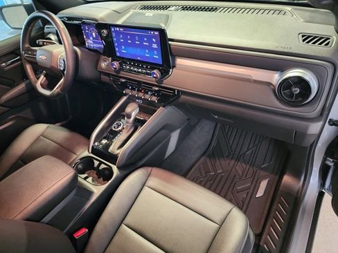 Used 2023 Chevrolet Colorado LT w/ LT Convenience Package III image 16