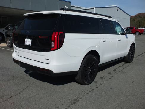 New 2025 Ford Expedition Max Platinum w/ Stealth Appearance Package image 3