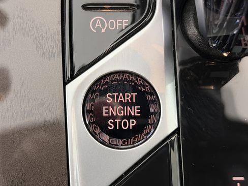 Used 2022 BMW X5 M50i w/ Executive Package image 33