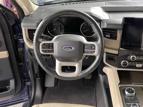 Used 2023 Ford Expedition Limited AWD/4WD image 12