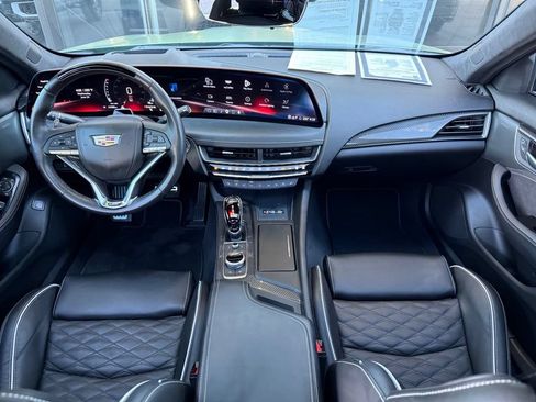 Used 2025 Cadillac CT5 V RWD image 11