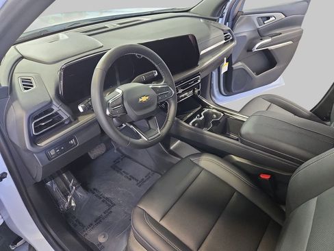 New 2026 Chevrolet Traverse LT FWD image 19