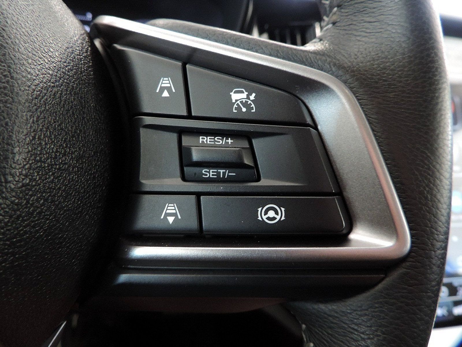 Used 2024 Subaru Outback Premium AWD/4WD image 23