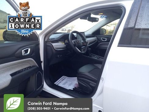 Used 2022 Jeep Compass Latitude image 9