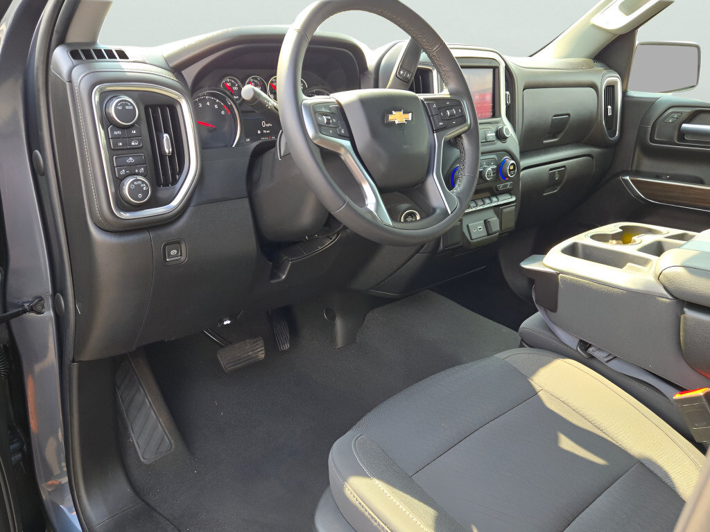 Certified 2022 Chevrolet Silverado 1500 LT AWD/4WD image 26