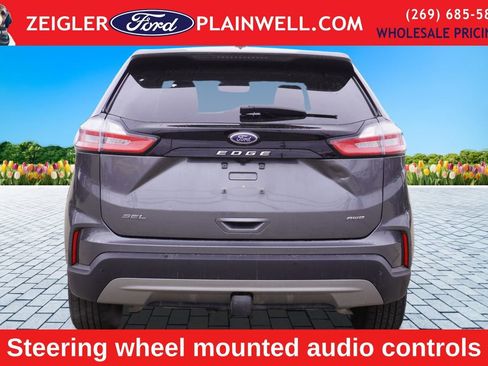 Used 2024 Ford Edge SEL w/ Convenience Package image 4