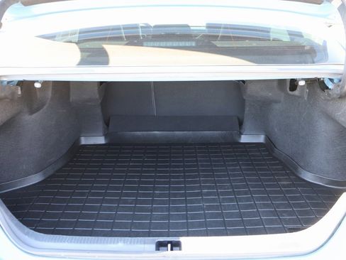 Used 2023 Toyota Camry SE image 14