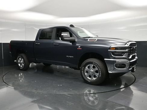 New 2026 RAM 2500 Big Horn AWD/4WD image 3