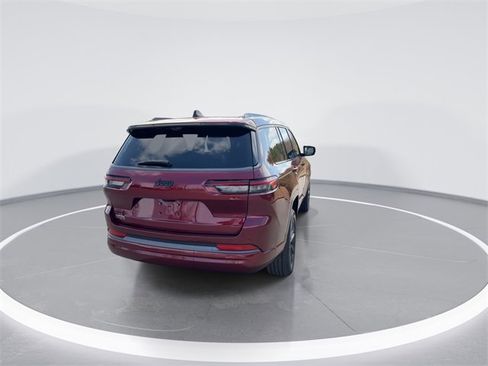 New 2026 Jeep Grand Cherokee L Limited image 7