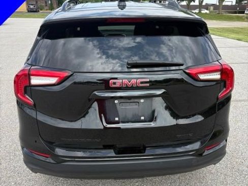 Used 2024 GMC Terrain SLE w/ Driver Convenience Package AWD/4WD image 5