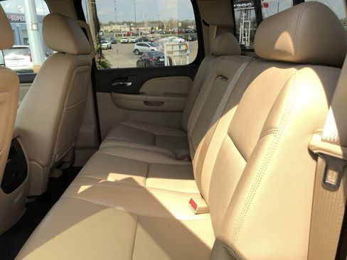 Used 2013 GMC Sierra 3500 Denali image 19