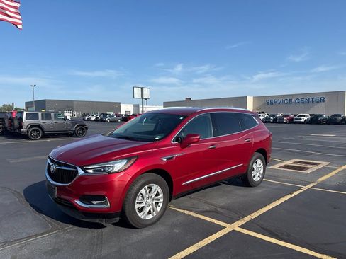 Used 2019 Buick Enclave Essence FWD image 3