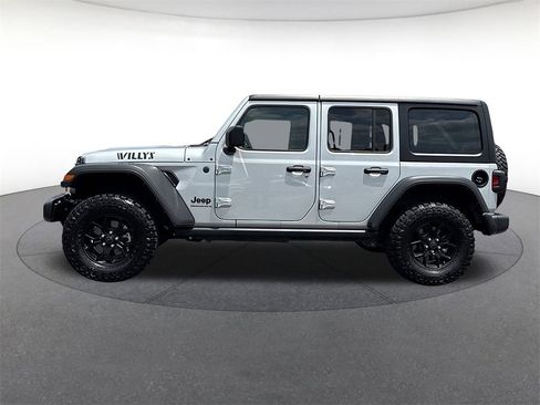 Used 2024 Jeep Wrangler Willys image 21