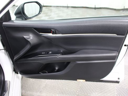 Used 2020 Toyota Camry XSE w/ 4 Season Floor Mat Package FWD image 24
