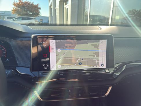 New 2026 Volkswagen Atlas Cross Sport SEL R-Line image 11