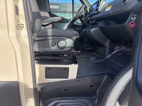 New 2026 Mercedes-Benz Sprinter 2500 image 31